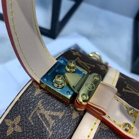 Сумка LV Monogram из ткани с покрытием Размеры： 17,5 x 16,5 x 7,5