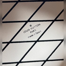 LV Артикул： M44699 Круглая сумка через плечо Размер： 13×12×6,5 