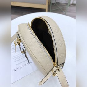 LV Модель M45276 Nicolas Ghesquiè переосмыслил классическую шляпн