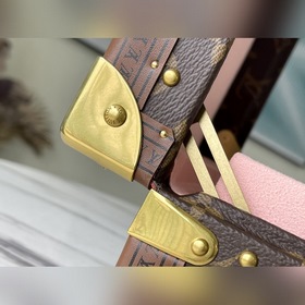 LV Артикул： M20040 Розовый шкатулка для украшений. Новинка в асс