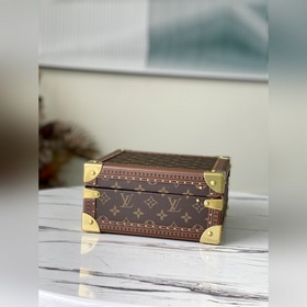 LV Артикул： M20040 Коробка для украшений коричневого цвета. Коро