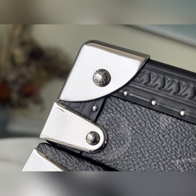 LV Артикул： M20209 Черный с черным внутренним покрытием Многофун
