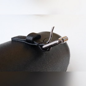 LV часовой шкатулка Артикул： M47530 Крестообразный узор Этот цил