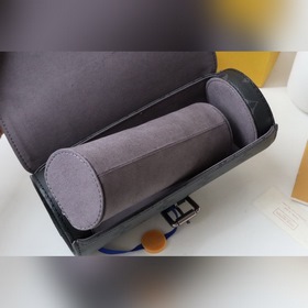 LV часовой футляр Артикул： M47530 Двухцветный Этот цилиндрически