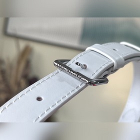 LV Артикул： M81590 Оранжевая сумка с металлической ручкой, стили