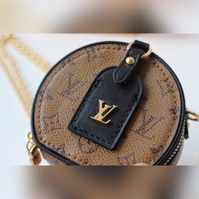LV Модель M68570 BOITE CHAPEAU сумка на цепочке Сумка на цепочк