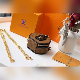 LV Модель M68570 BOITE CHAPEAU сумка на цепочке Сумка на цепочк