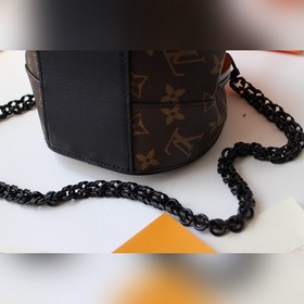 LV Артикул： M45280 Сумка Сумка на цепочке Новая сумка воплощает 