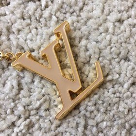 LV FLEUR DE MONOGRAM Аксессуар для сумки M67119 Мятно-розовый Эле
