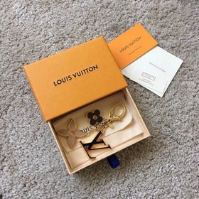 LV FLEUR DE MONOGRAM Аксессуар для сумки Модель M67119 Черный Эле