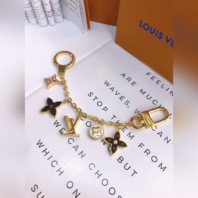LV Модель M68999 Spring Street Сумка и брелок Миниатюрная интерпр
