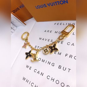 LV Модель M68999 Spring Street Сумка и брелок Миниатюрная интерпр