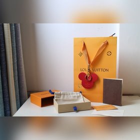 LV Микки Маус брелок брелок Это ограниченная серия брелоков с М