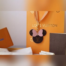 LV Микки Маус брелок брелок Это ограниченная серия брелоков с М
