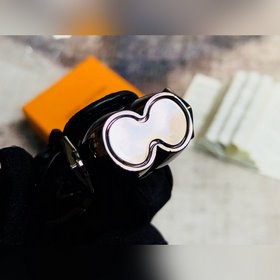 LV MP1990 Зеленый брелок виде подвески виде подсолнуха Стильный и