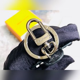 LV MP1990 Зеленый брелок виде подвески виде подсолнуха Стильный и