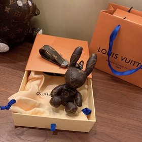 LV Новая модель сумки-подвески виде кролика Этот кролик может слу