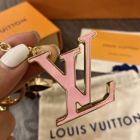 LV Модель M69008 Сумка Spring Street с брелоком Изготовлены из р