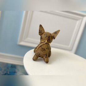 LV ограниченная серия брелок с подвеской виде желтого бульдога Ра