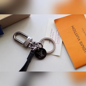 LV MONOGRAM ECLIPSE DRAGONNE Аксессуары для сумок и брелки Модел