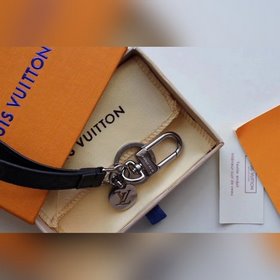 LV MONOGRAM ECLIPSE DRAGONNE Аксессуары для сумок и брелки Модел