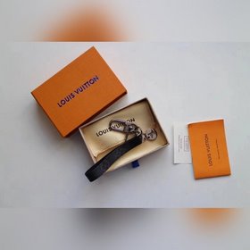 LV MONOGRAM ECLIPSE DRAGONNE Аксессуары для сумок и брелки Модел