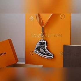 LV модель M68866 рождественское украшение Vivienne Xmas сумочка и