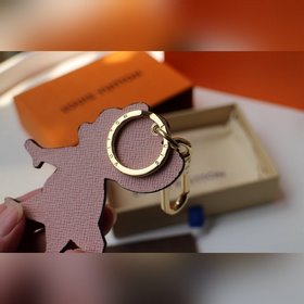 LV Cute Fox сумка с брелоком Модель M69016 Станет любимым аксессу