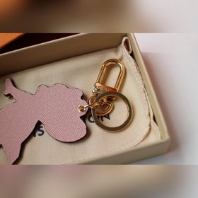 LV Cute Fox сумка с брелоком Модель M69016 Станет любимым аксессу