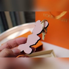 LV Cute Fox сумка с брелоком Модель M69016 Станет любимым аксессу