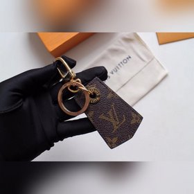LV изготовлен из высококачественной стали Брелок MP1795ENCHAPPES 