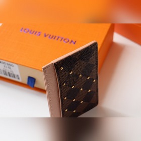 LV карточный держатель Артикул： N60248 Этот держатель для карт
