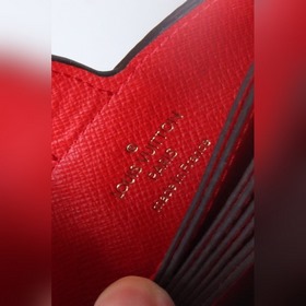 LV Артикул： M69761 Новый чехол для карт Карточный чехол Этот э