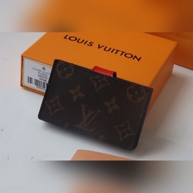 LV Артикул： M69761 Новый чехол для карт Карточный чехол Этот э