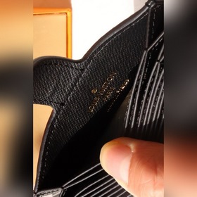 LV Артикул： M69761 Новый чехол для карт Карточный чехол Этот э