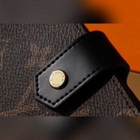 LV Артикул： M69761 Новый чехол для карт Карточный чехол Этот э