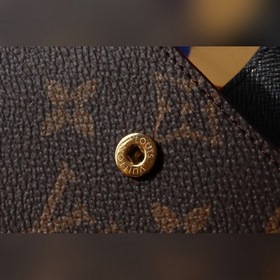 LV Артикул： M69761 Новый чехол для карт Карточный чехол Этот э