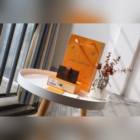 LV Артикул： M69761 Новый чехол для карт Карточный чехол Этот э