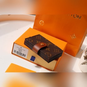 LV Артикул： M69761 Новый чехол для карт Карточный чехол Этот э
