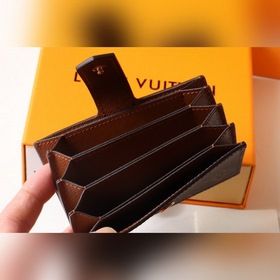 LV Артикул： M69761 Новый чехол для карт Карточный чехол Этот э