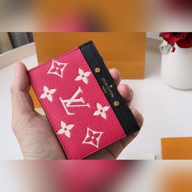 LV Артикул： M81282 Карточный держатель Этот держатель для карт и