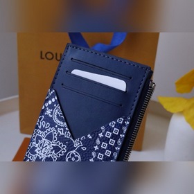 LV  Артикул： M81432 Карточный держатель Сочетание простой и печа