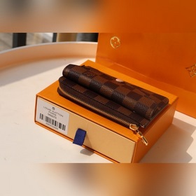 LV Recto Verso Карточный держатель Артикул： M69431 Классическая 