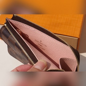 LV Recto Verso Карточный держатель Артикул： M69431 Классическая 