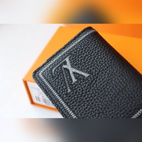LV  Артикул： M68209 Карманный кошелек с вышитыми линиями Кошелек