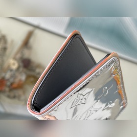 LV Артикул： M80805 Серебристый зеркальный кошелек Серия SLENDER
