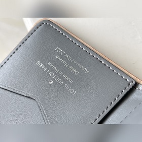 LV Артикул： M80805 Серебристый зеркальный кошелек Серия SLENDER 