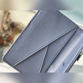 LV Артикул： M81015 Черный кошелек В рамках ранней весенней колле