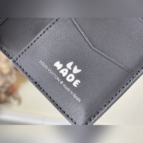 LV Артикул： M81015 Черный кошелек В рамках ранней весенней колл