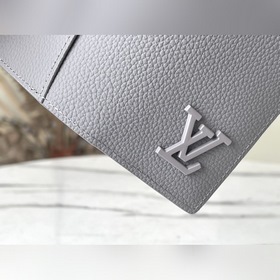 LV Артикул： M81028 Серый Классический универсальный кошелек в фо